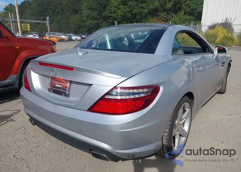 2014 Mercedes-Benz Slk 250 z USA, uszkodzony, nr VIN WDDPK4HA8EF084317